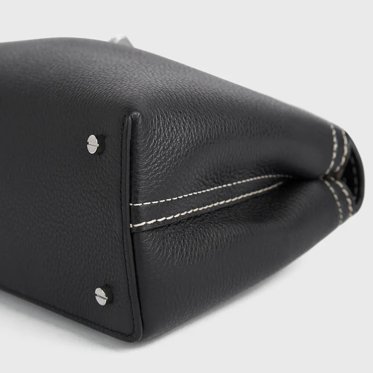 TOTEME CLUTCH LEATHER BLACK SILVER