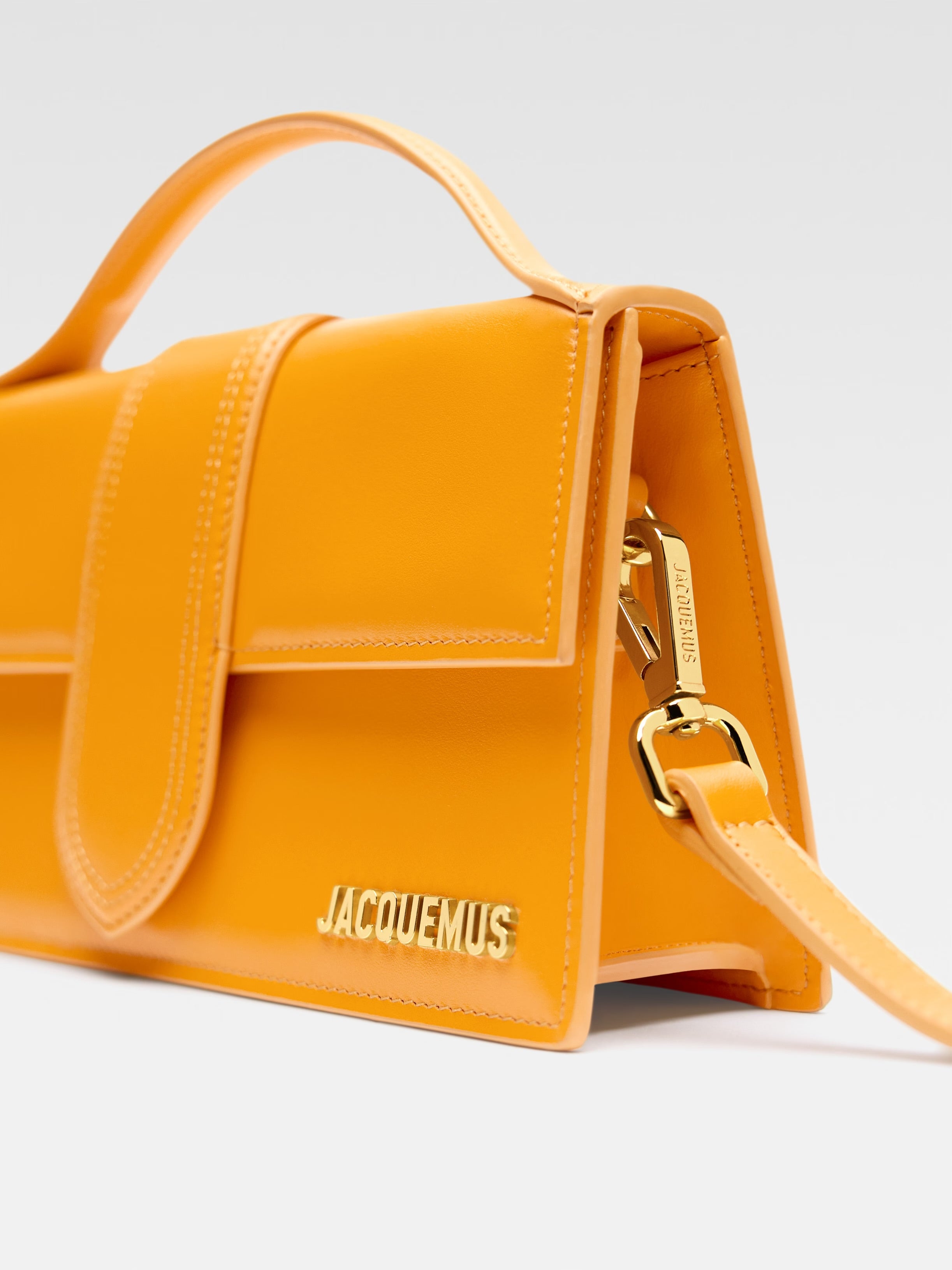Jacquemus le grand Bambino
