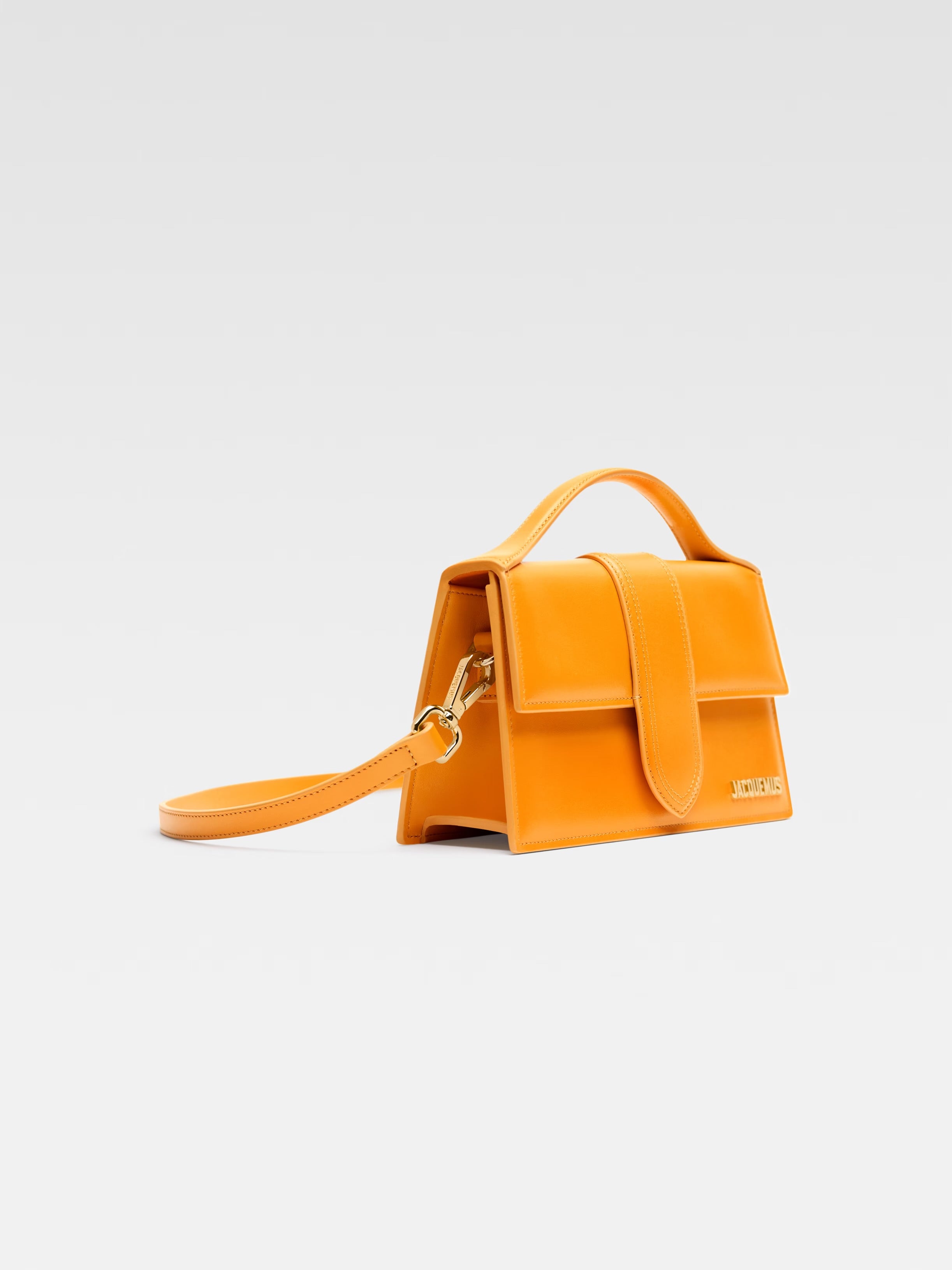 Jacquemus le grand Bambino